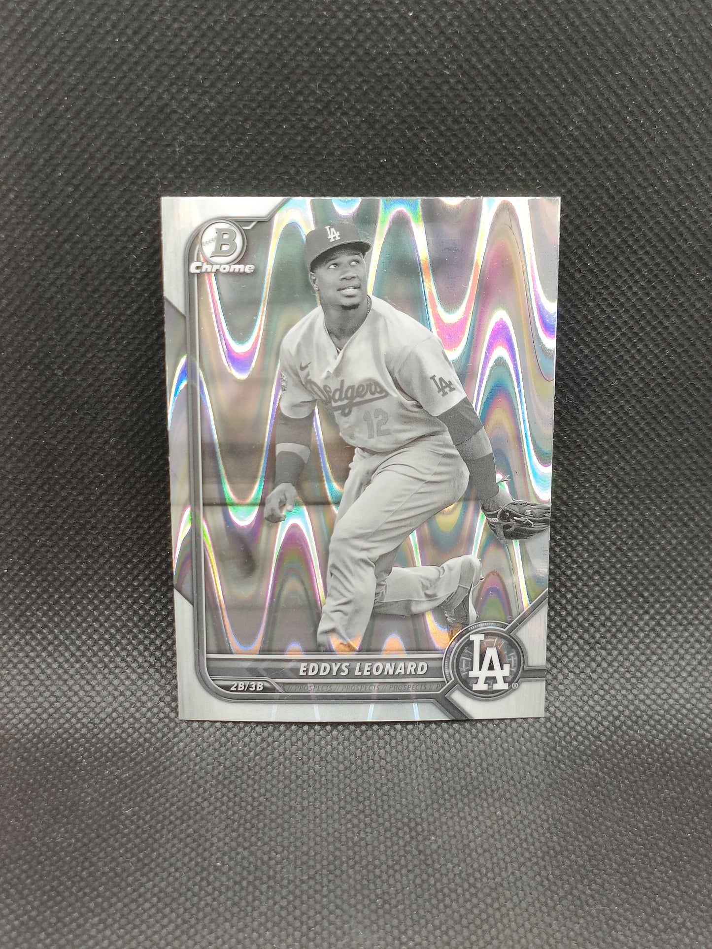 Eddys Leonard - 2022 Bowman Draft Chrome Black & White RayWave - LA Dodgers