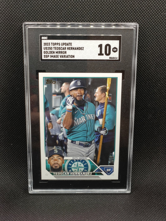 Teoscar Hernandez - 2023 Topps Update Series Gold Mirror SSP - SGC 10 - Seattle Mariners