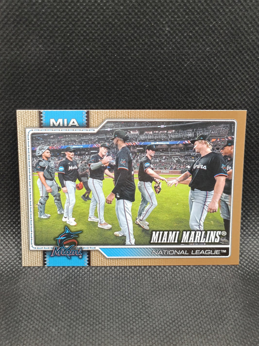 Miami Marlins - 2026 Topps Series Two Team Card Gold /2026 - Miami Marlins