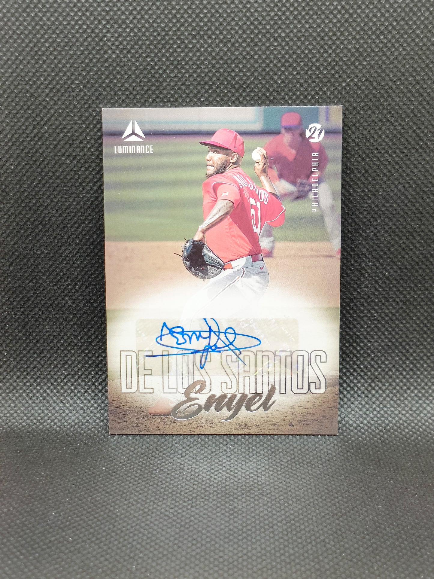 Enyel De Los Santos - 2021 Panini Chronicles Luminance Auto - Philadelphia Phillies